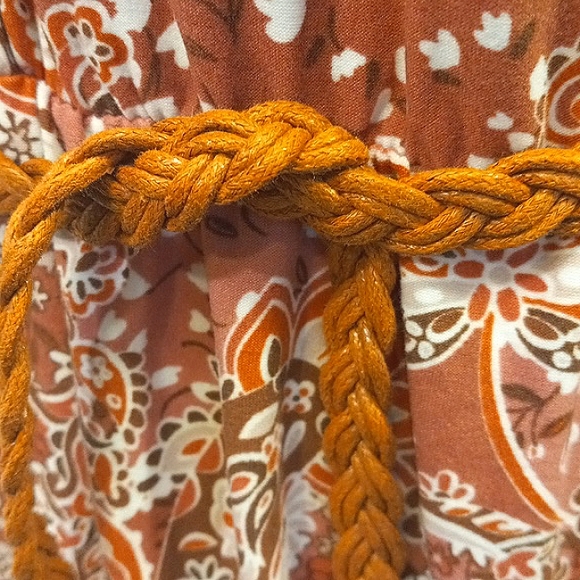 Asymmetrical Hem Flowy Dress Plus Size Floral Pastel Stretch w Belt glamour - Picture 8 of 16